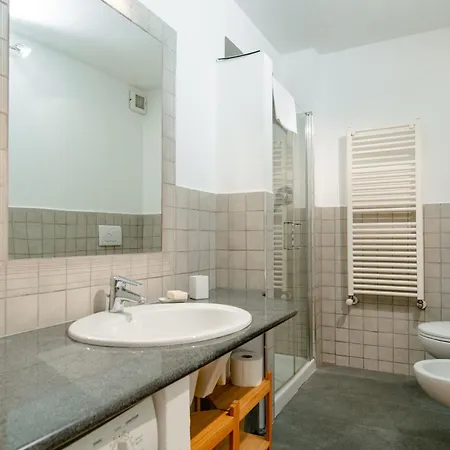 Garibaldi 9 Apartament